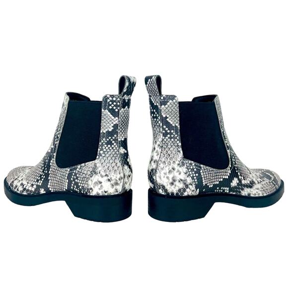 Treasure & Bond Gabriela Women Chelsea Boot Sz 5.5 Faux Leather Snake Print New - Picture 15 of 16